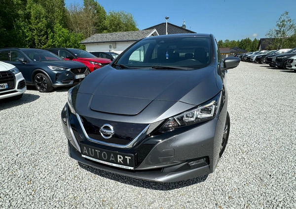 Nissan Leaf cena 83990 przebieg: 26000, rok produkcji 2019 z Sosnowiec małe 742